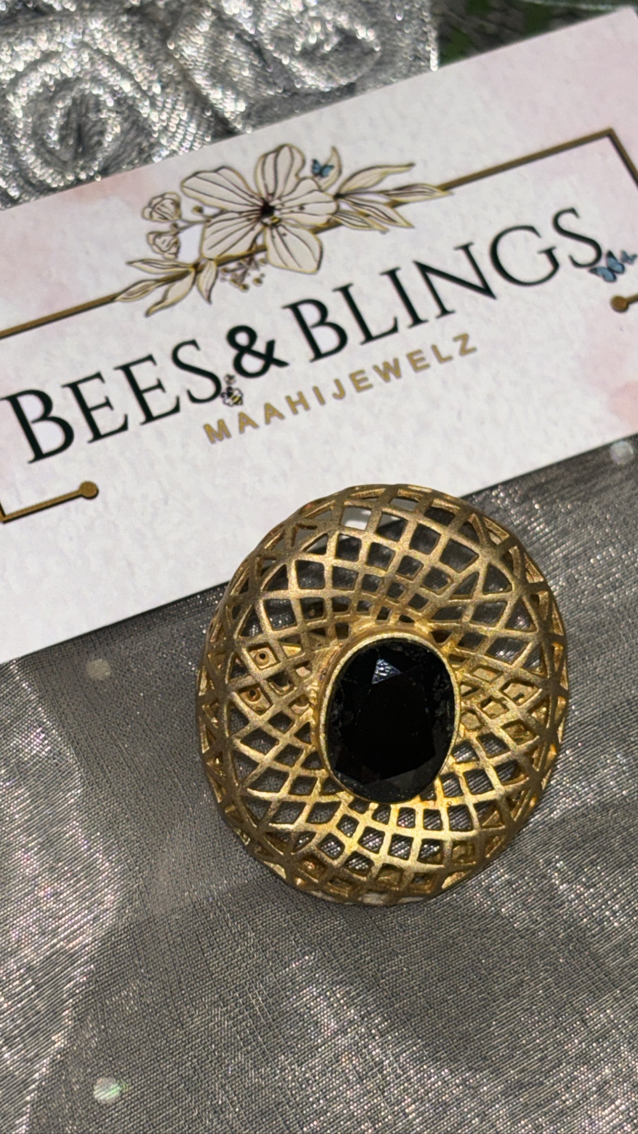 BLACK GOLDEN RING