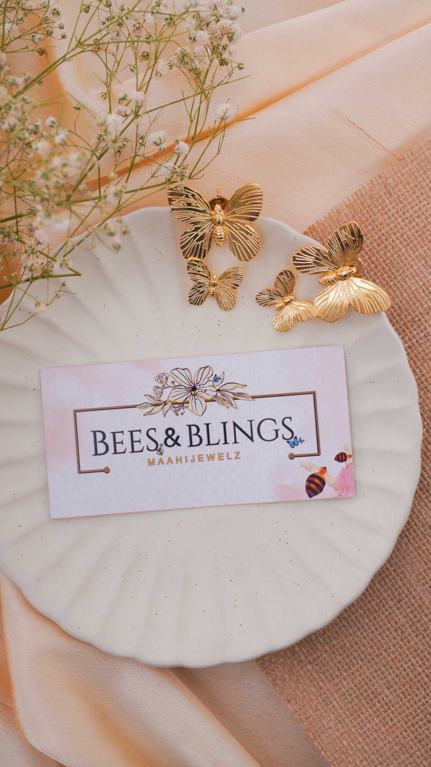 golden butterfly party earrings(QUEEN BEE )